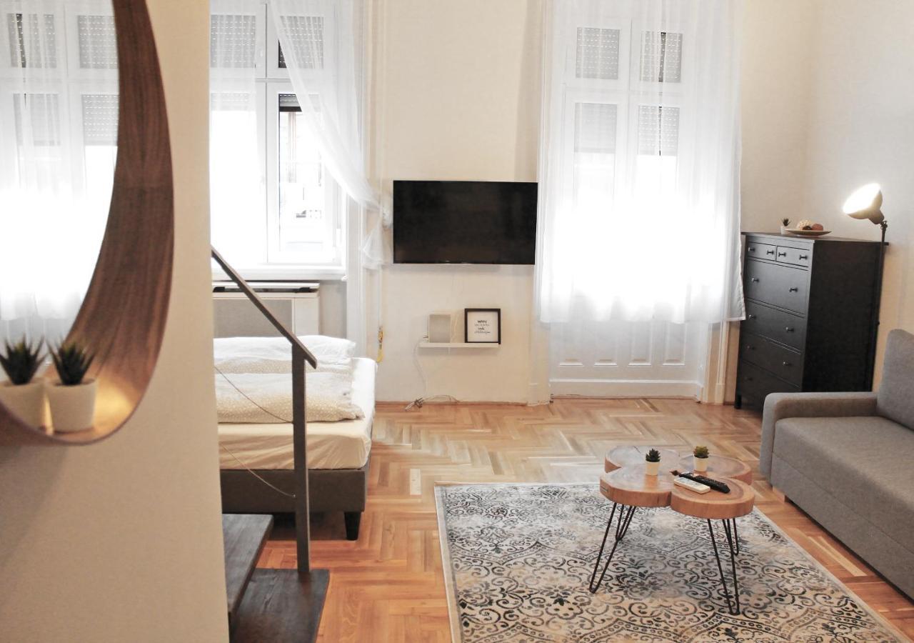 Luxury New Apartment With Gallery At Dob Street Nearby Gozsdu Court Будапешт Экстерьер фото